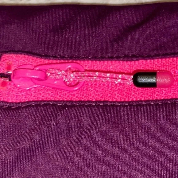 Run For Your Life Crop Hyper Stripe Raspberry Glo Light - Picture 6 of 8